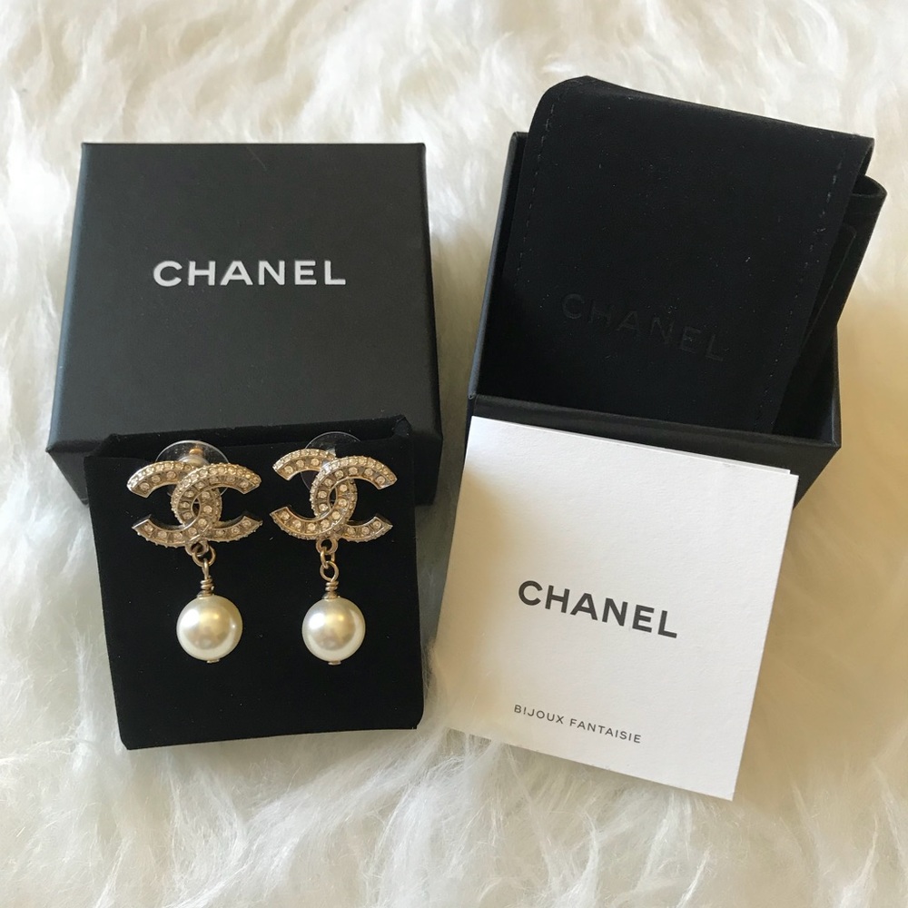 ⛔️❌SOLD❌⛔️CHANEL classic double C logo with pearls - Picture 5 of 8